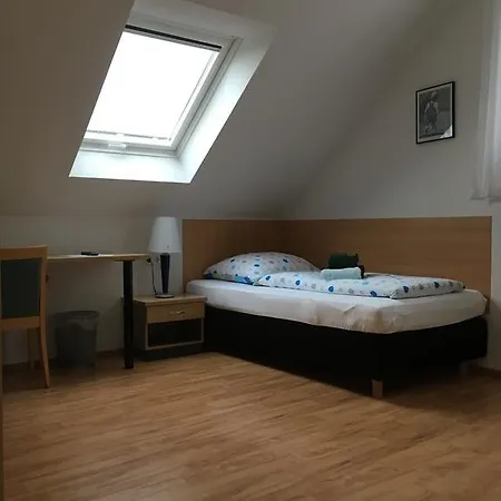 佩妮旅馆 招待所 3*