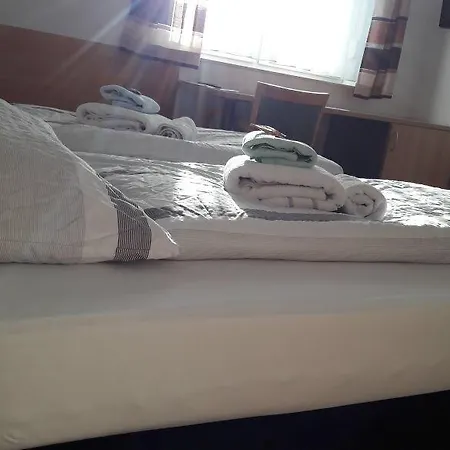 招待所 佩妮旅馆